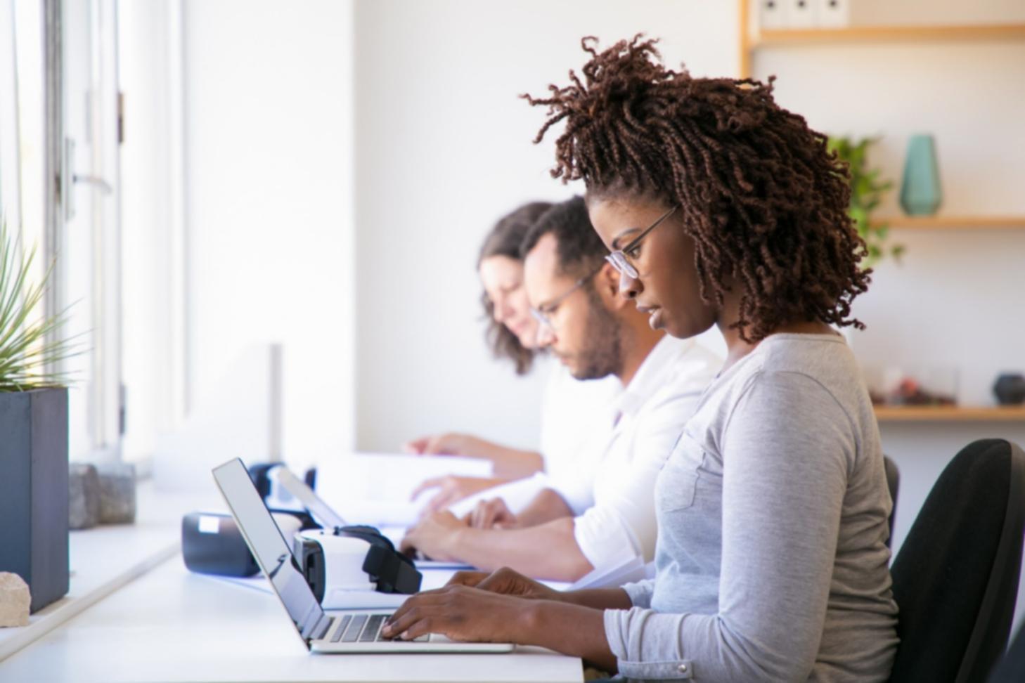 Consultation personnalisée pour planification financière dans nos bureaux modernes